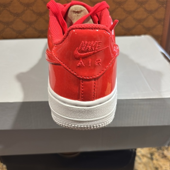 Air Force 1 LV8 I’ve (gs) siren red/white - Picture 4 of 6